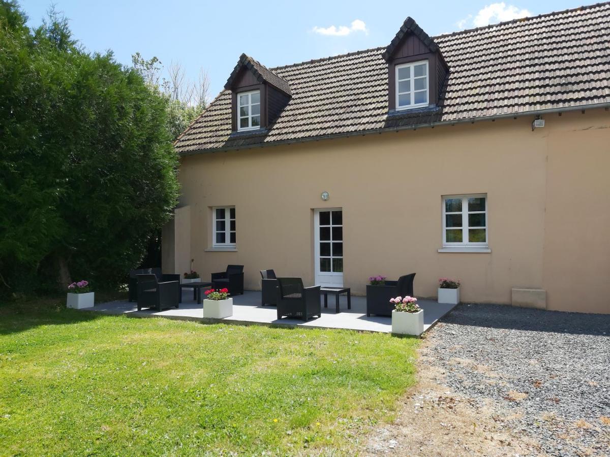 Le Bonheur Des Plumes Bed & Breakfast Montmartin-en-Graignes Exterior photo